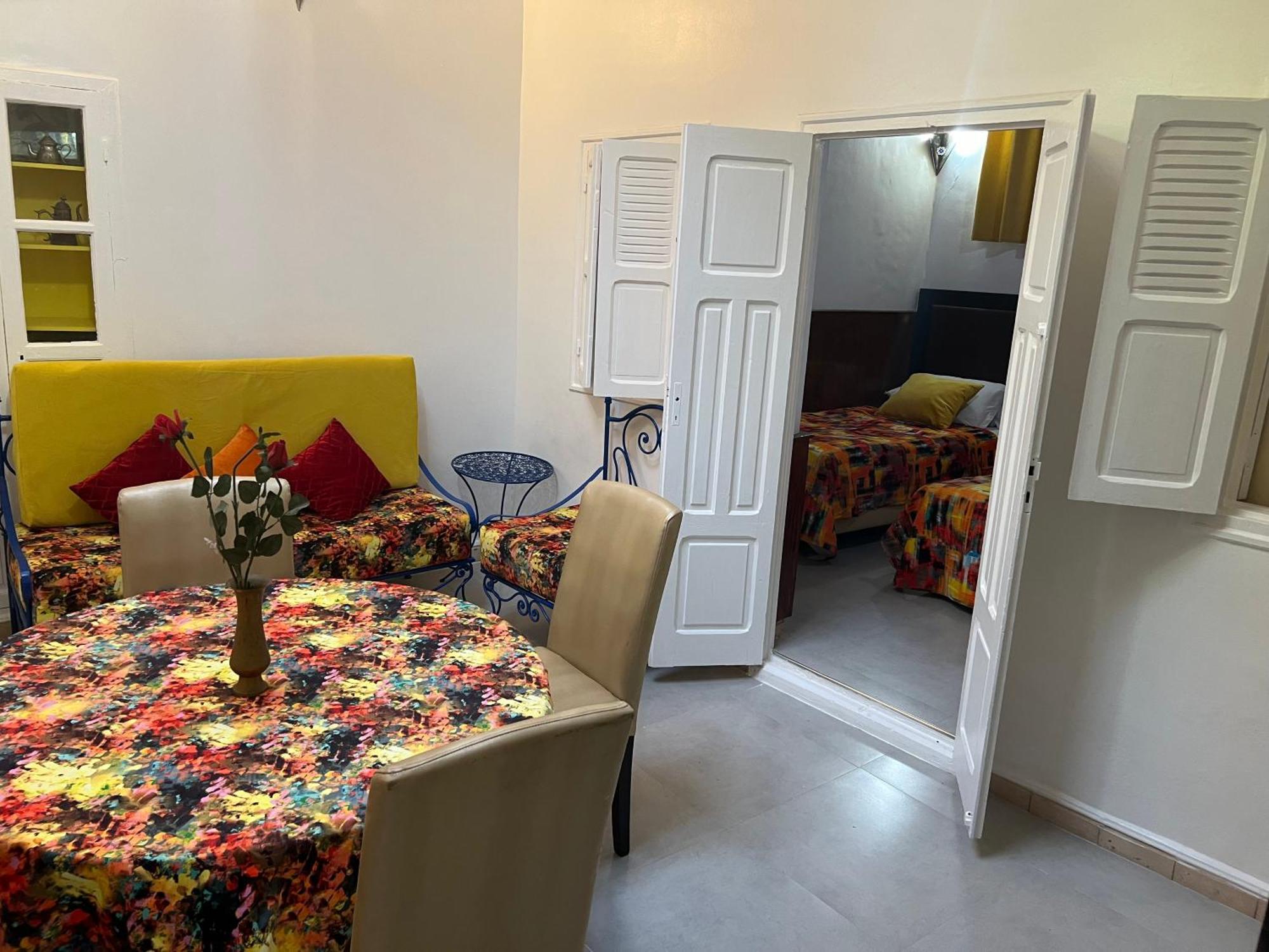 Riad Le Lieu 티즈니트 외부 사진